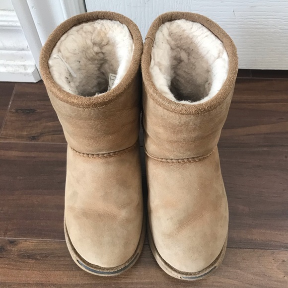 VGUC condition UGG kids boys girls toddler boots - Picture 1 of 5